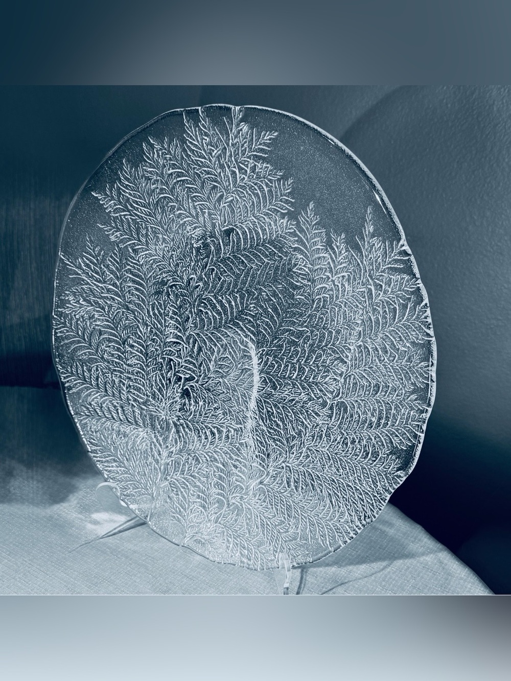 Vintage Mikasa Hoya Lacy Fern 14in Crystal Glass Round Serving Platter Japan